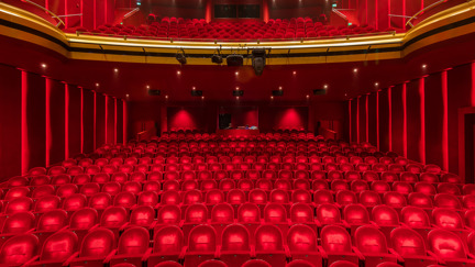 Evenementenlocatie Amsterdam Theater Delamar Mary Dresselhuys Zaal - Rode stoelen